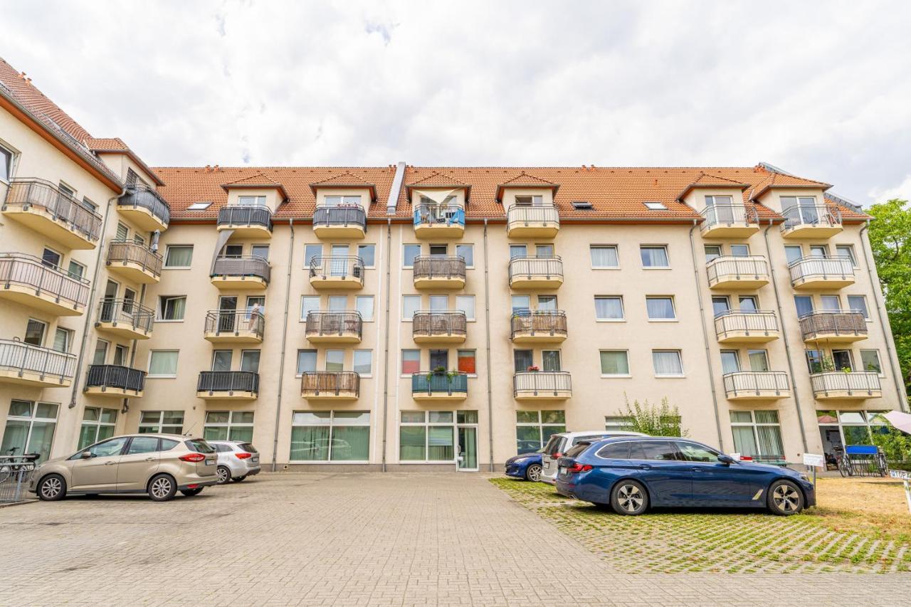 Vollausgtesttattes Modernes Studio,Nahe Btu,Netflix,Kostenloser Tiefgaragenstellplatz Cottbus Bagian luar foto